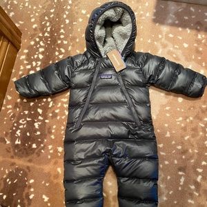 Patagonia baby snow suit 3-6mo